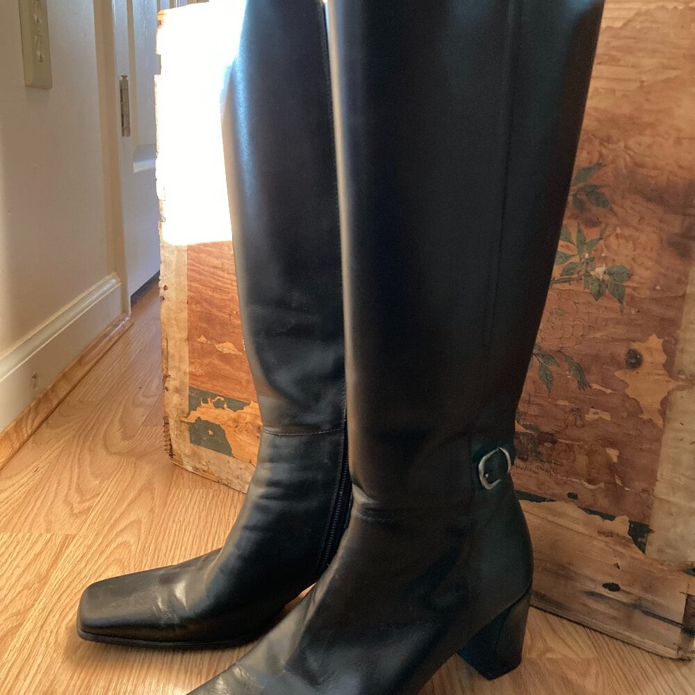 Classic heeled dress leather dress boots, leather lined, black size 7